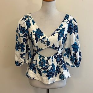 Bobo Bourgeois Boheme White & Blue Embroidered Cutout Peasant Top Size 38